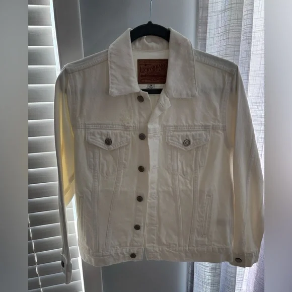 Lucky Brand white distressed denim jacket NWOT - Picture 1 of 3